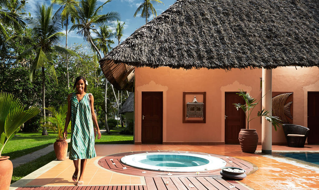 Neptune Village Beach Resort & Spa Galu Exterior foto